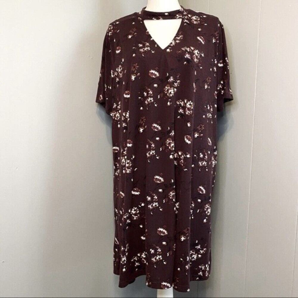 Hippie Laundry Short Sleeve Burgundy Red Floral Dress Choker Neck